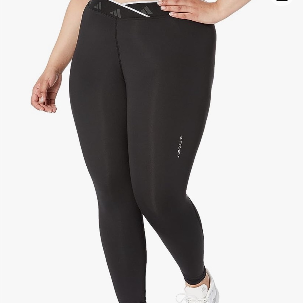 NWT Adidas Techfit V Shaped Leggings 7/8 Black